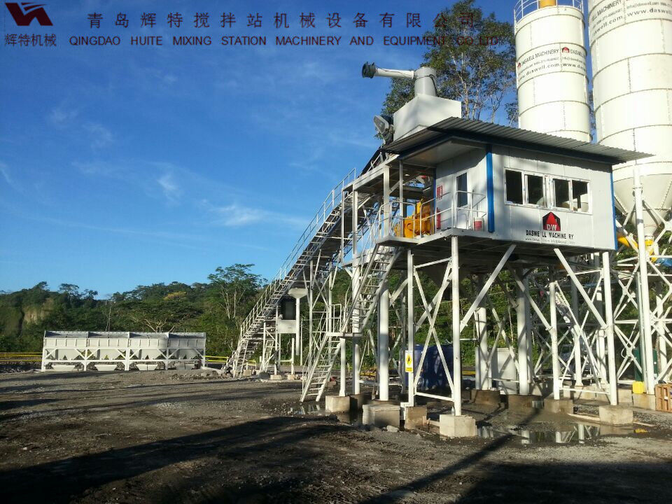 輝特混凝土攪拌站HZS90攪拌臂布置合理，攪拌性能強