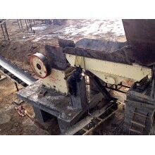 小型顎式破碎機，霸氣側(cè)漏碎石子