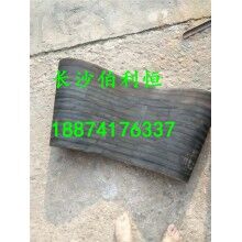  銷售攪拌機(jī)配機(jī)，中聯(lián)攪拌機(jī)配件原裝下料斗膠桶