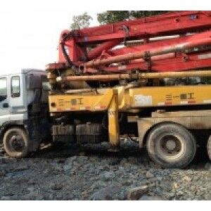 三一37米五十鈴底盤混凝土泵車